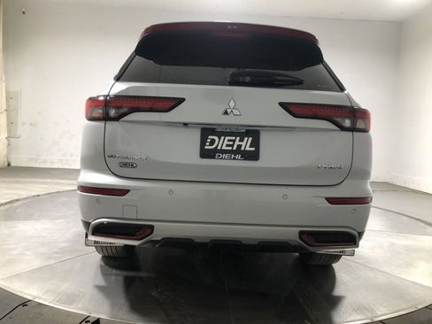 Used 2024 Mitsubishi Outlander Ralliart image 6