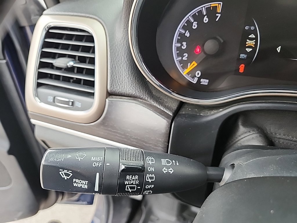 Used 2014 Jeep Grand Cherokee Limited AWD/4WD image 17
