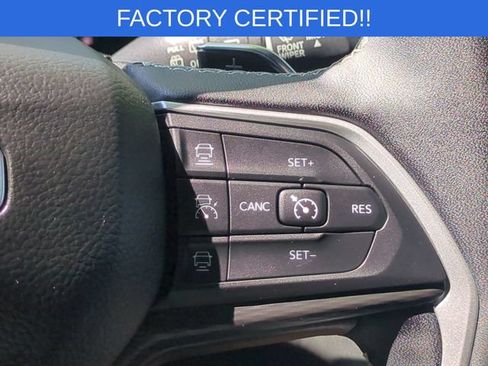 Certified 2025 Jeep Grand Cherokee Altitude RWD image 21