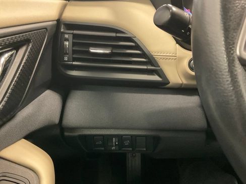 Used 2024 Subaru Outback Premium AWD/4WD image 16