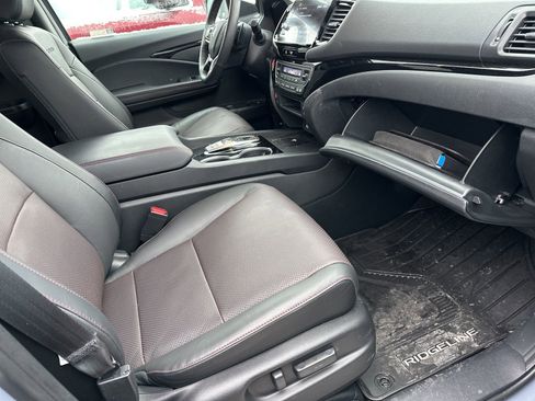 Used 2024 Honda Ridgeline Black Edition image 17