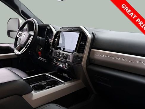 Used 2022 Ford F250 Lariat image 19