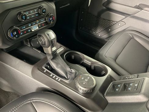 New 2026 Ford Bronco Outer Banks AWD/4WD image 19