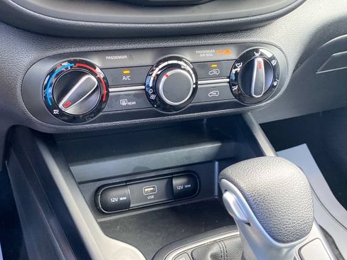Used 2024 Kia Soul LX w/ Option Group 015 FWD image 12