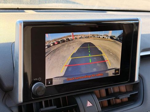 Used 2024 Toyota RAV4 LE image 22