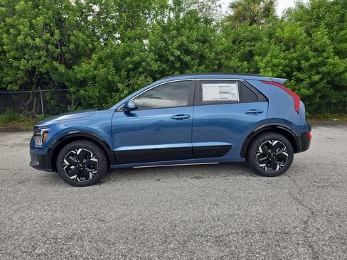 New 2026 Kia Niro Wind FWD image 5