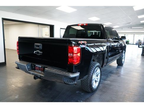 Used 2017 Chevrolet Silverado 1500 LT w/ True North Edition AWD/4WD image 7