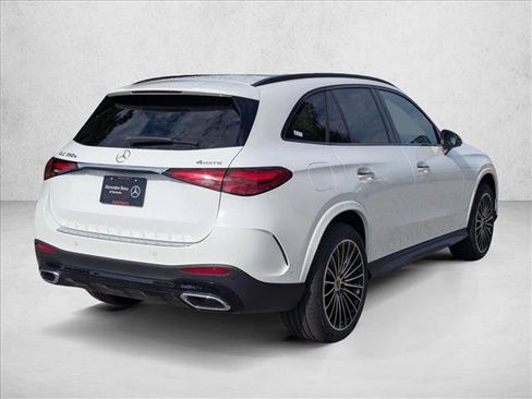New 2027 Mercedes-Benz GLC 350e 4MATIC image 2