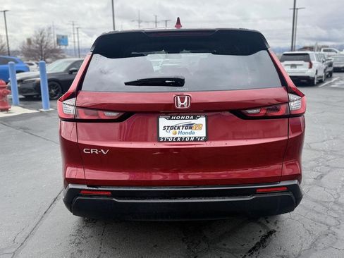 Certified 2025 Honda CR-V EX image 8