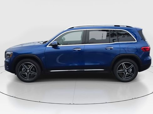 New 2026 Mercedes-Benz GLB 250 image 8