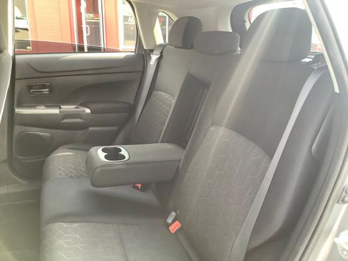 Used 2021 Mitsubishi Outlander Sport SE image 12