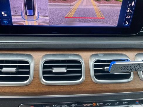 Certified 2024 Mercedes-Benz GLS 450 4MATIC image 14