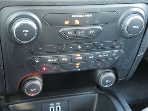 Used 2019 Ford Ranger Lariat w/ Equipment Group 501A Mid image 15