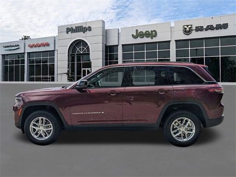 New 2025 Jeep Grand Cherokee Laredo X w/ Luxury Tech Group I image 7