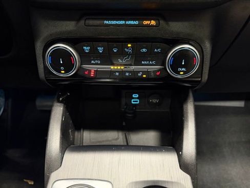 Used 2022 Ford Escape Titanium w/ Titanium Elite Package image 32