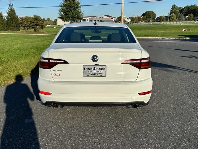 Used 2019 Volkswagen Jetta GLI Autobahn FWD image 5