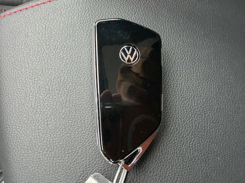 New 2026 Volkswagen GTI SE FWD image 32