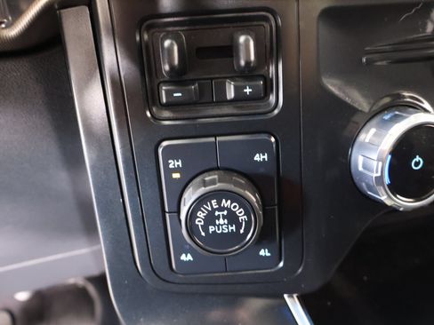 Used 2023 Ford F150 Raptor w/ Raptor 37 Performance Package AWD/4WD image 9