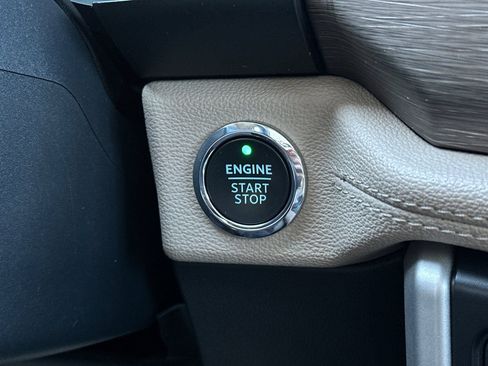 Used 2023 Ford Expedition Max Limited image 23