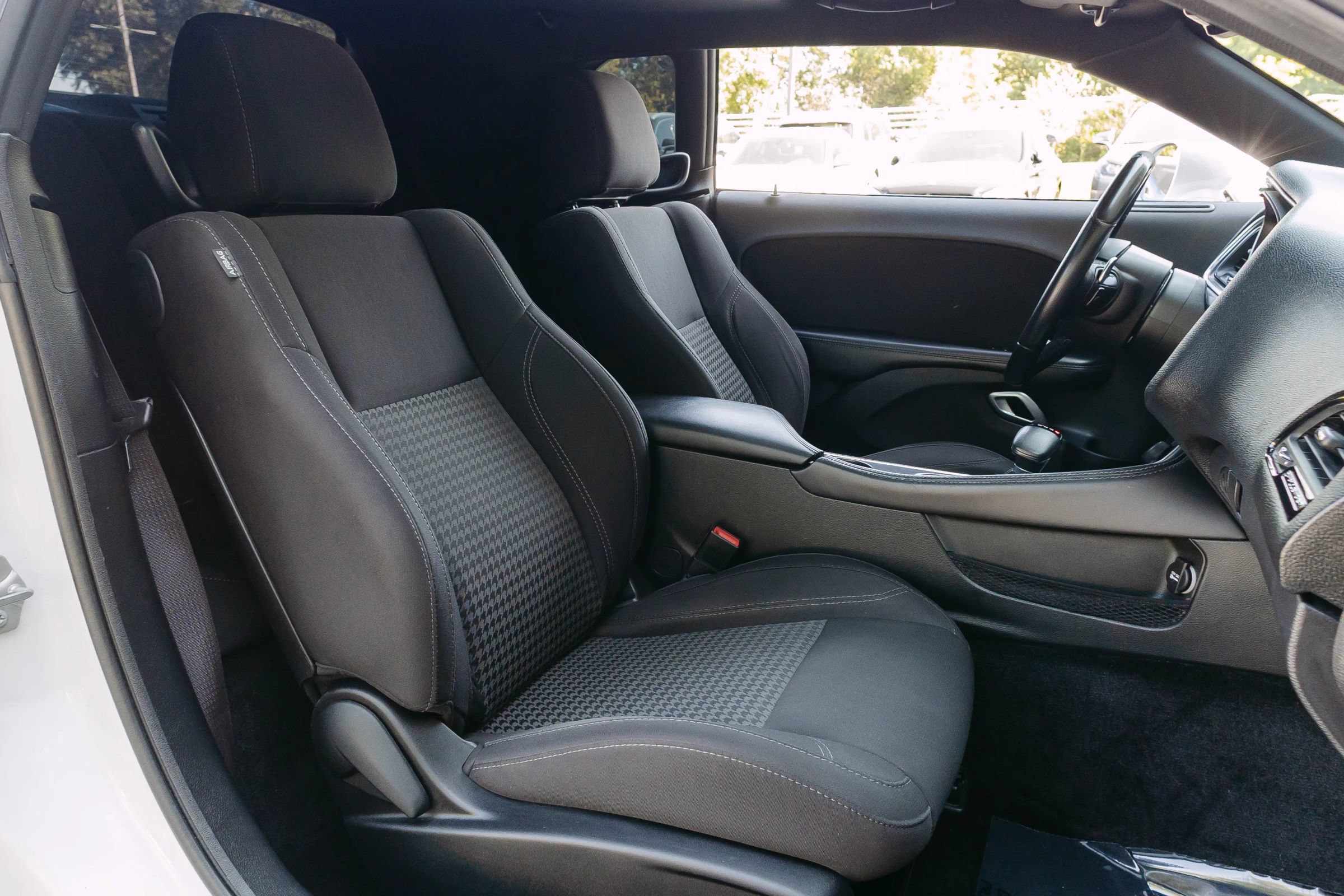 Used 2017 Dodge Challenger R/T w/ Blacktop Package RWD image 31