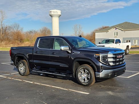 New 2026 GMC Sierra 1500 SLE image 6