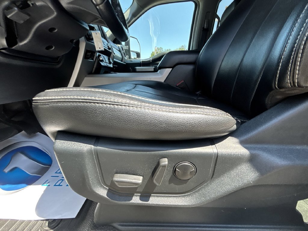Used 2021 Ford F350 Lariat AWD/4WD image 14