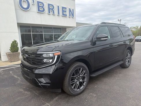 New 2026 Ford Expedition Platinum AWD/4WD image 1