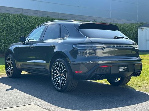 Used 2026 Porsche Macan AWD/4WD image 3