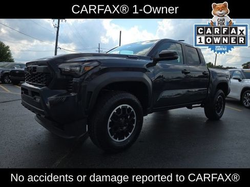 Used 2026 Toyota Tacoma TRD Off-Road w/ TRD Off Road Upgrade Package AWD/4WD image 3