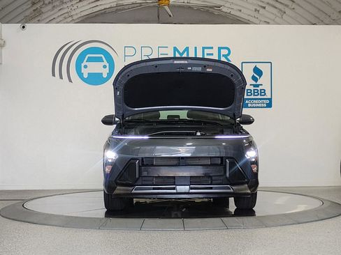 Used 2024 Hyundai Kona SE image 82