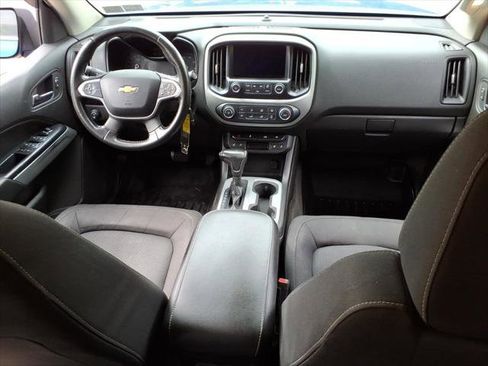 Used 2018 Chevrolet Colorado LT w/ LT Convenience Package RWD image 10