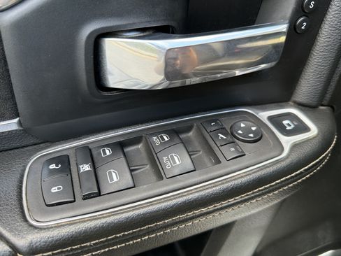 Used 2022 RAM 3500 Laramie AWD/4WD image 26