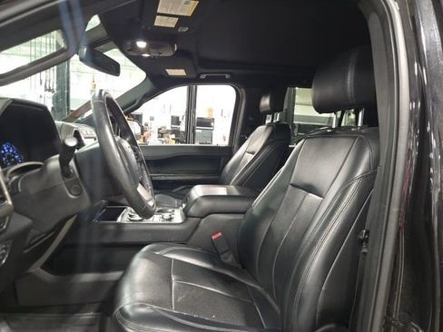 Used 2019 Ford Expedition Max XLT w/ Equipment Group 202A AWD/4WD image 15