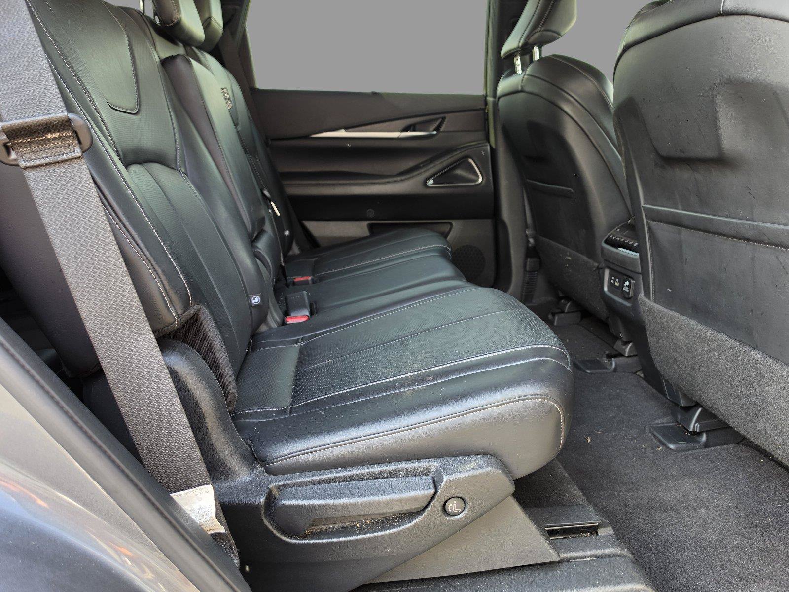 Used 2023 INFINITI QX60 Sensory w/ Vision Package FWD image 31
