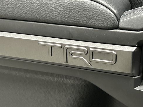 Used 2025 Toyota Tacoma TRD Off-Road AWD/4WD image 14