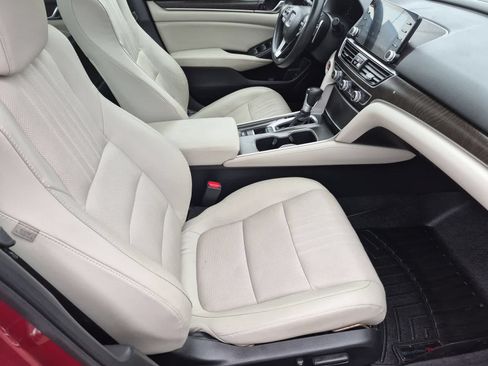 Used 2018 Honda Accord Touring image 23