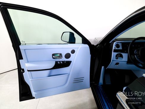 New 2027 Rolls-Royce Phantom Sedan RWD image 11