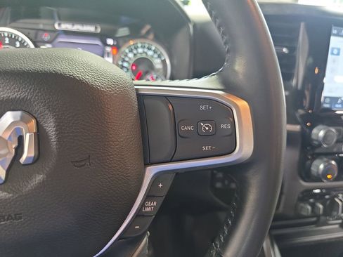 Used 2022 RAM 1500 Big Horn AWD/4WD image 17
