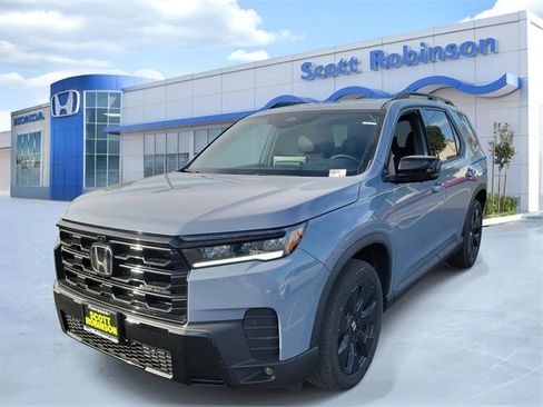 New 2026 Honda Pilot Black Edition image 2