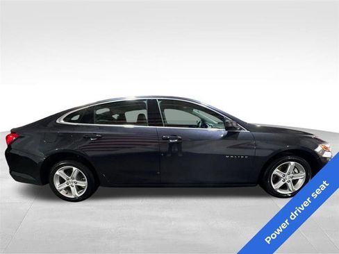 Used 2023 Chevrolet Malibu LT image 4