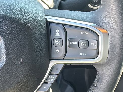 Used 2025 RAM 2500 Lone Star image 22