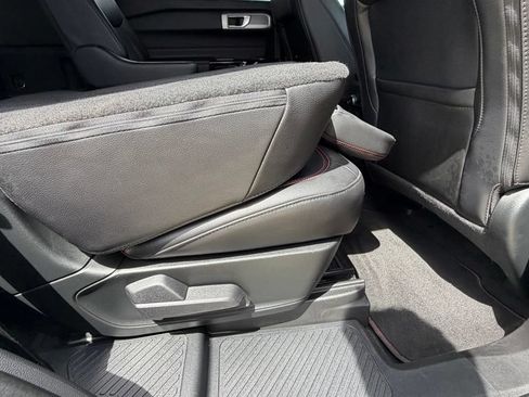 Used 2023 Ford Explorer ST-Line AWD/4WD image 16