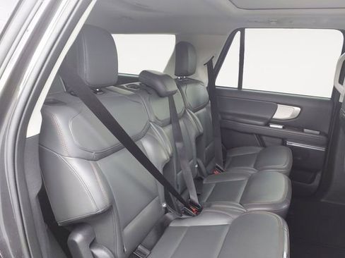 Certified 2025 Ford Expedition Active AWD/4WD image 13