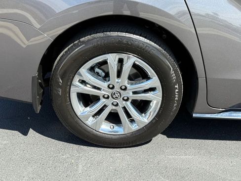 Certified 2024 Toyota Sienna Platinum AWD/4WD image 14