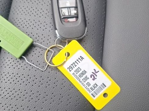 Used 2023 Honda Civic Touring image 25