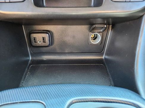 Used 2022 Chevrolet Colorado Z71 image 28