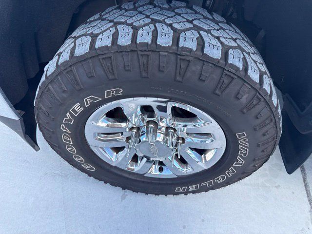 Used 2019 Chevrolet Silverado 2500 LTZ w/ Duramax Plus Package AWD/4WD image 20