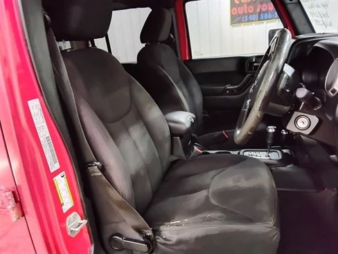 Used 2015 Jeep Wrangler Unlimited Sport image 10