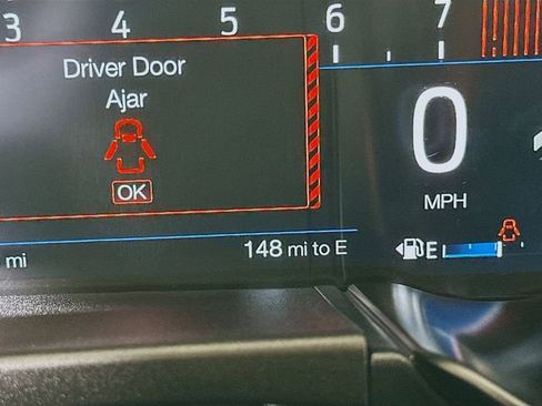 Used 2022 Ford Mustang GT Premium w/ Equipment Group 401A image 8