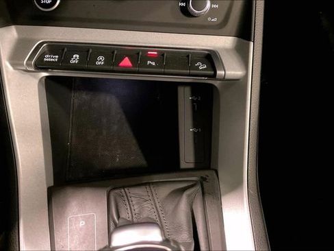 Used 2023 Audi Q3 2.0T Premium w/ Convenience Package image 34